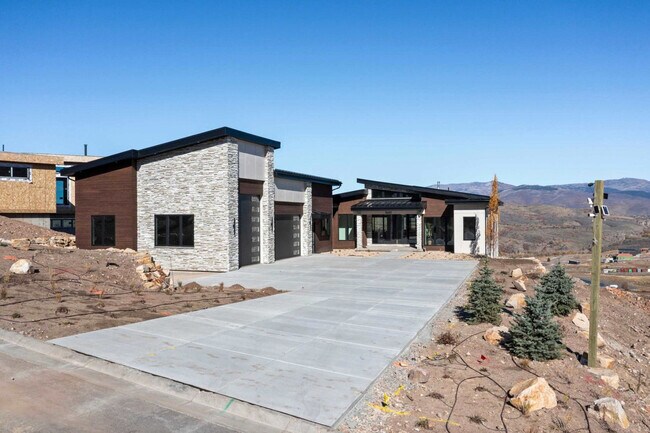 Building Photo - 3683 E Huntley Wy