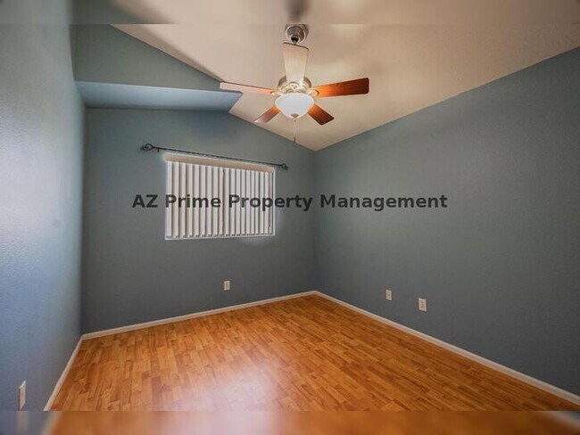 Building Photo - 16090 W Latham St