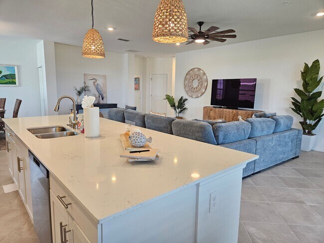 Building Photo - 12665 Radiance Ct