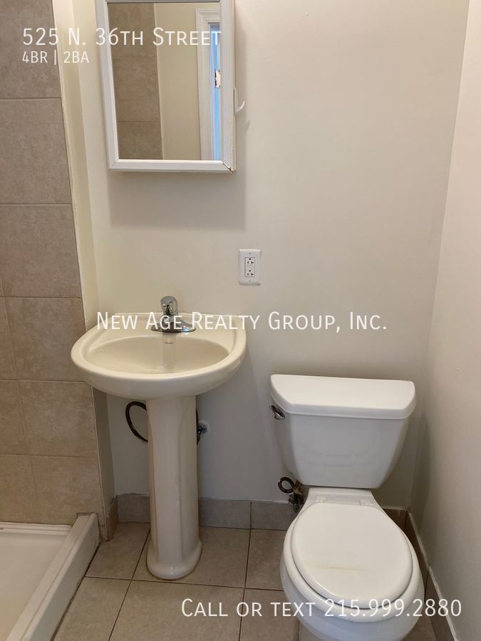 Building Photo - 525 N 36th St