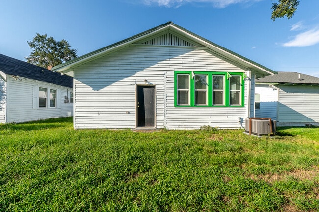 Building Photo - 1734 Fenwick St
