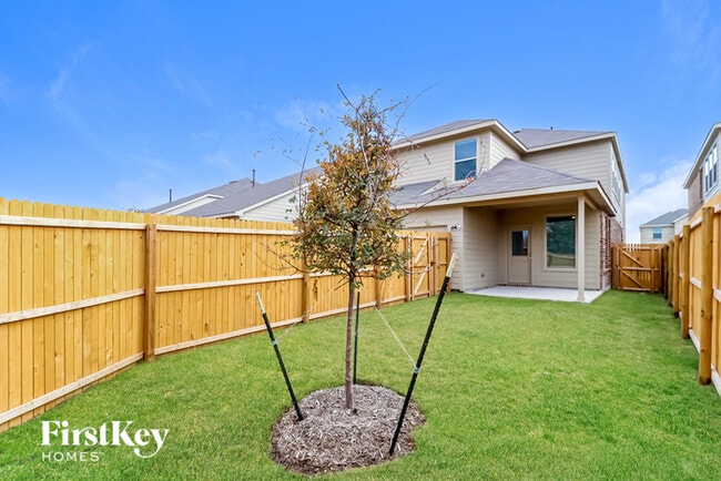 Building Photo - 10113 Elkhorn Dr