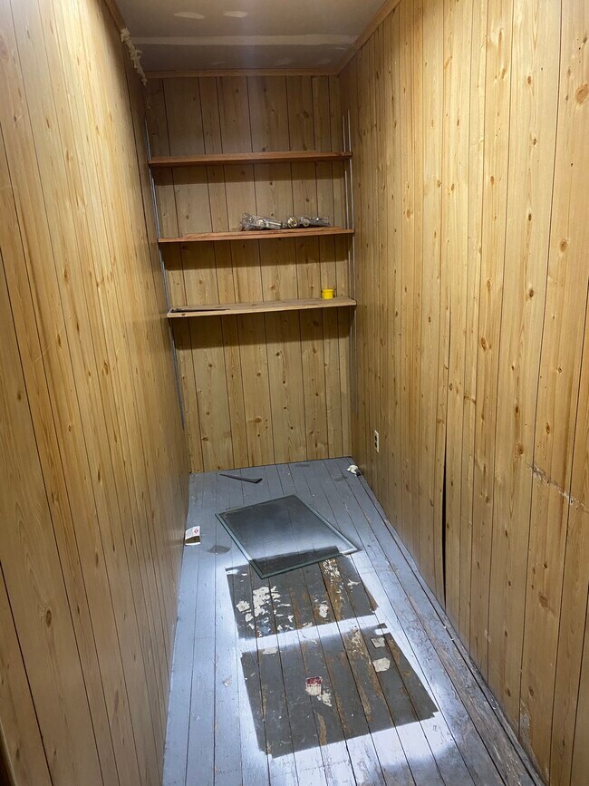 Building Photo - 165 Colvin Ave