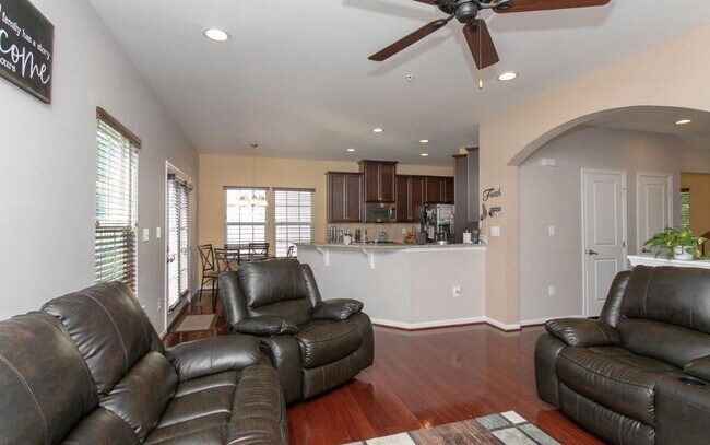 Building Photo - 2515 Baileys Pond Rd