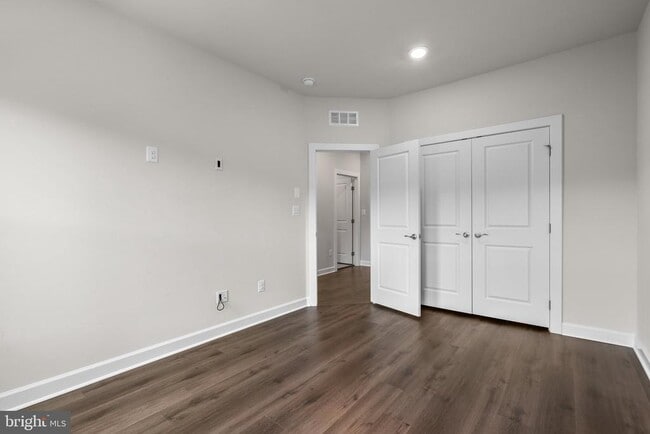 Building Photo - 9271 Wood Violet Ct