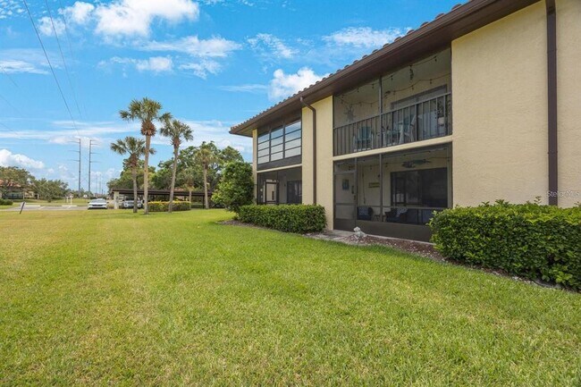 Building Photo - 404 Hammock Pine Blvd