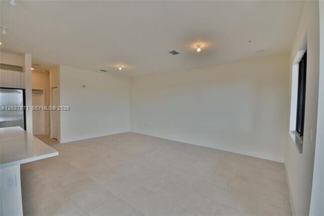Building Photo - 4700 NW 84th Ave