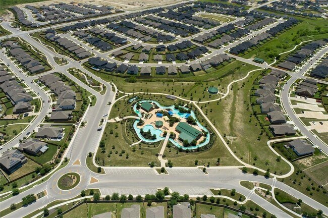 Building Photo - 475 Gamble Dr