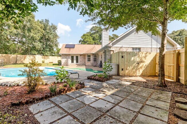 Building Photo - AVAILABLE NOW – $3,000/MONTH – ALL UTILITIES + LAWN SERVICE + POOL SERVICE INCLUDED!