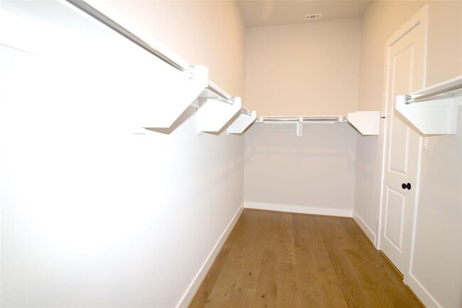 Building Photo - 2211 Almond Creek Ln