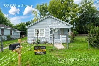 Building Photo - 2825 25th St