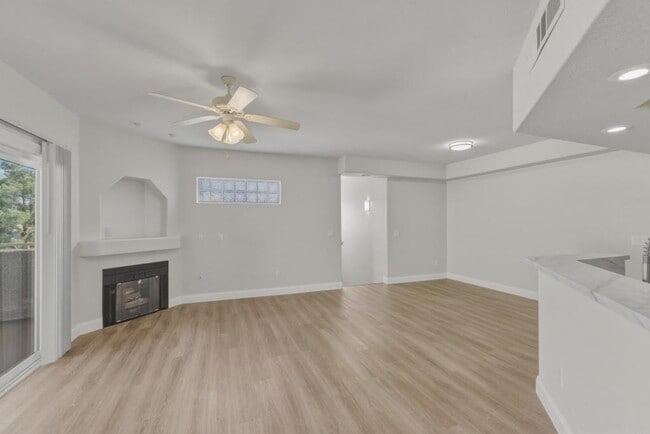 Building Photo - 6800 Dorita Ave