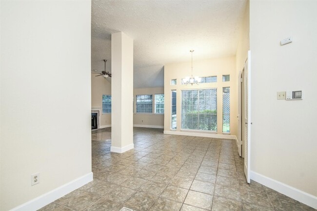 Building Photo - 5434 Garden Village Dr