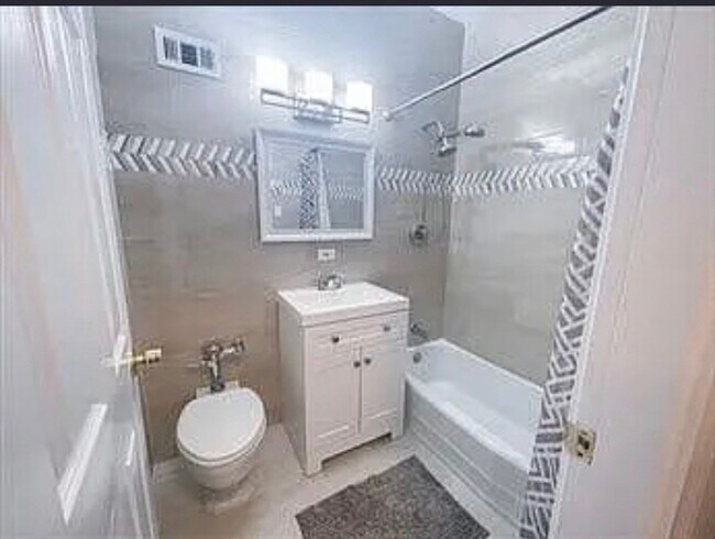 Building Photo - 140 Chestnut St