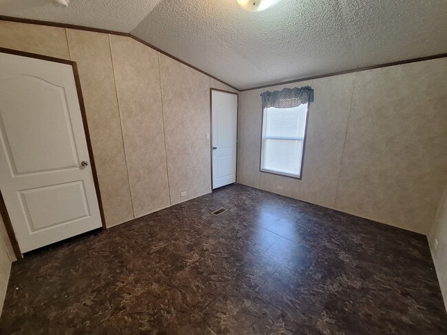 Building Photo - 1134 Kelly Dr