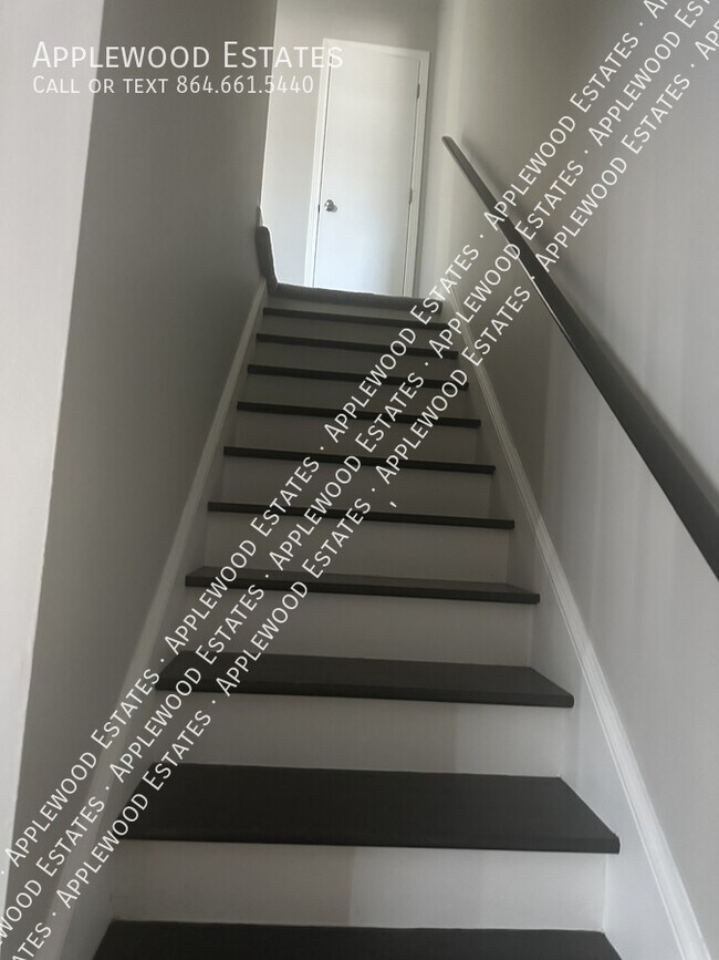 Building Photo - 1434 Dover Rd