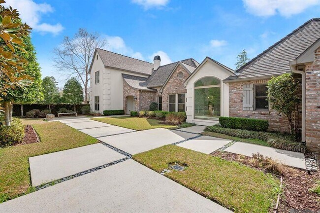 Building Photo - 4 Bedroom Luxury Rental located near Bocage | Private Pool | Mother In Law Suite