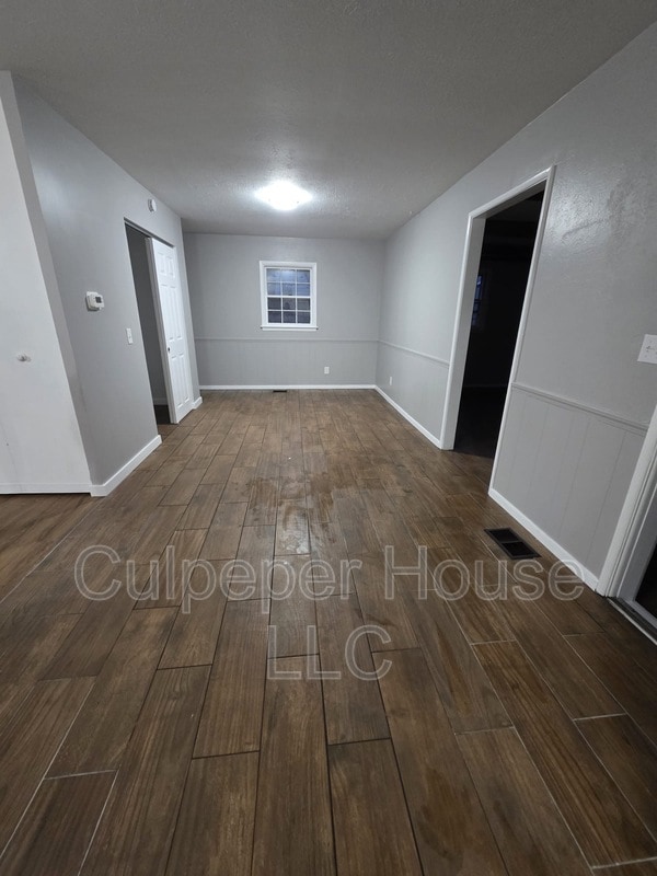 Building Photo - 3238 Van Fleet Pkwy