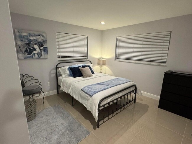 Building Photo - 2941 Angler Dr