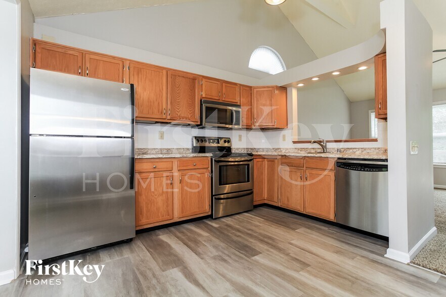 Building Photo - 7386 Sterling Springs Way