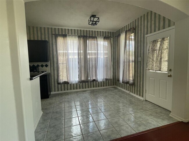 Building Photo - 12522 Mesquite Hollow Ln