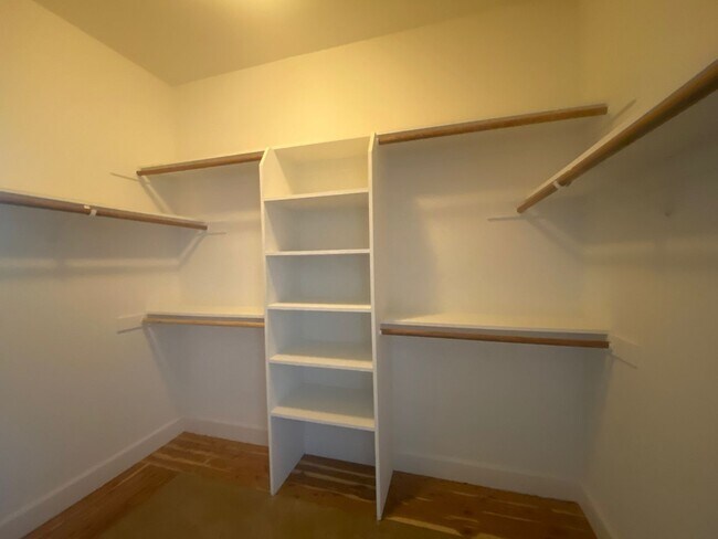 Building Photo - AVAILABLE BY 1/1/26 - ELEGANT AND SPACIOUS 4 BED, 4 BATH 2 STORY HOME WITH VIEWS OF EL DORADO HILLS