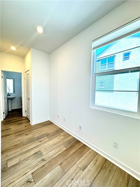 Building Photo - 2615 E Date Palm Paseo