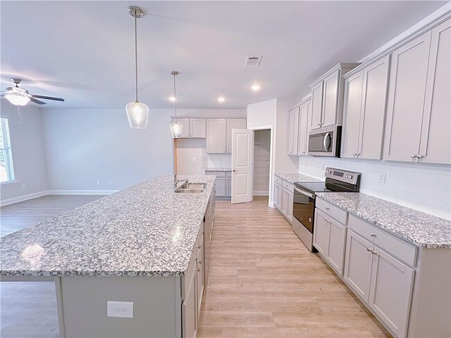 Building Photo - 2580 Mls Cmn Dr