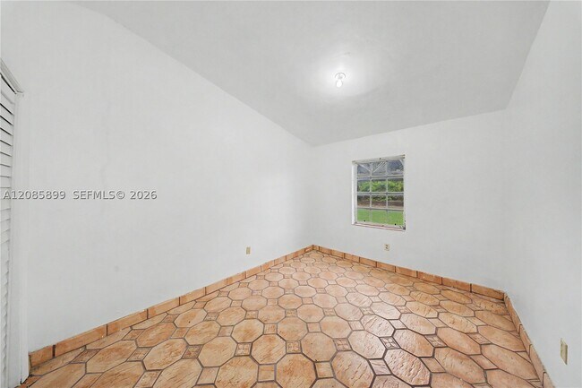 Building Photo - 15365 SW 206th Ave