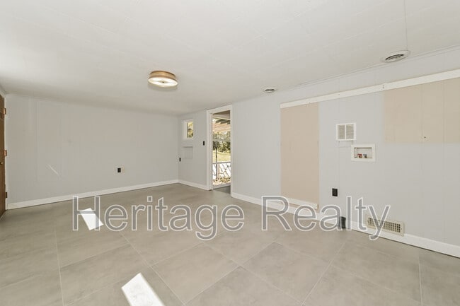 Building Photo - 1409 Audena Ln SW