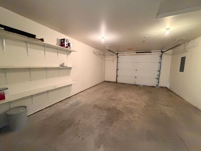 Building Photo - RD T 13-508 , 23-898