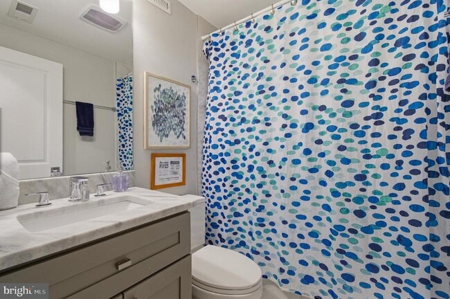 Building Photo - 925 Delafield Pl NW