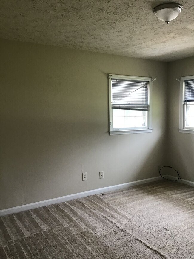 Building Photo - Dorsett6863