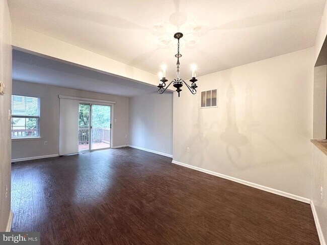 Building Photo - 5700 Medallion Ct