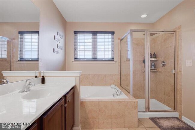 Building Photo - 109 Creekside Wy