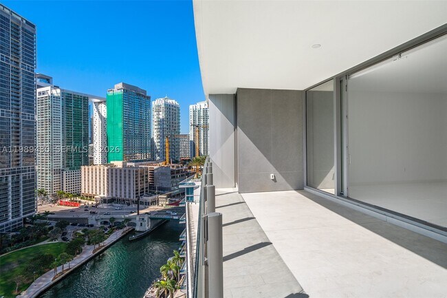 Building Photo - 300 Biscayne Blvd