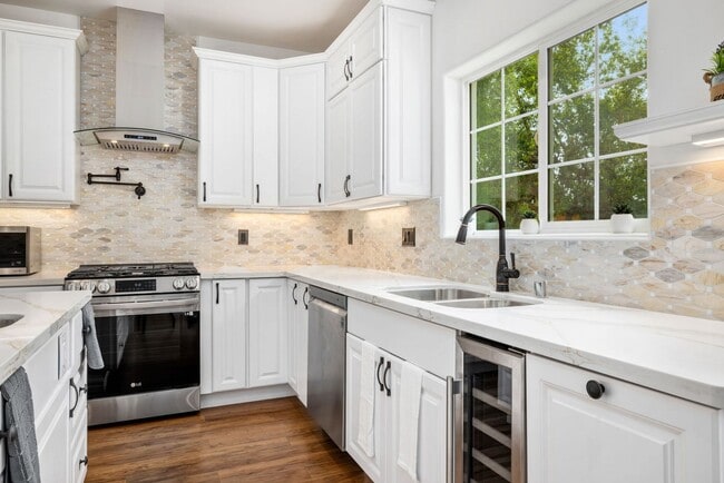 Building Photo - Coming Soon~ Private Wine Country Estate Retreat....