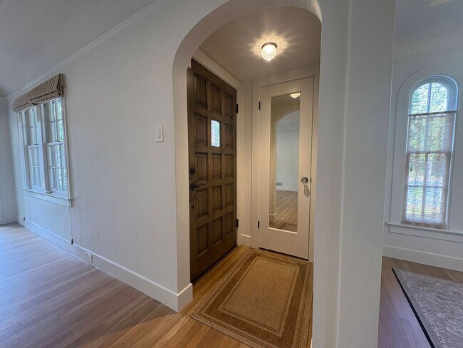 Building Photo - Mediterranean Bungalow in Community Center...
