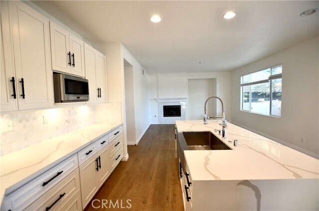 Building Photo - 10870 Tantlinger Dr