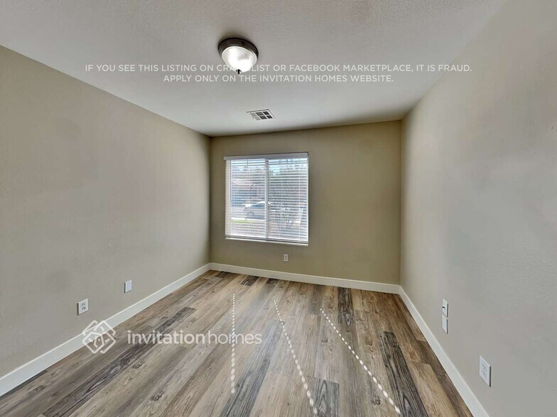 Building Photo - 426 Waterbrook Dr