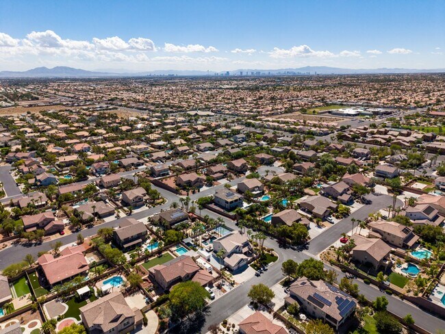 Building Photo - 4104 Freel Peak Ct
