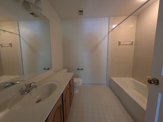 Building Photo - 407 Clairton Ct