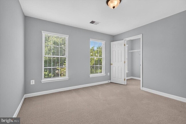 Building Photo - 25670 S Village Dr