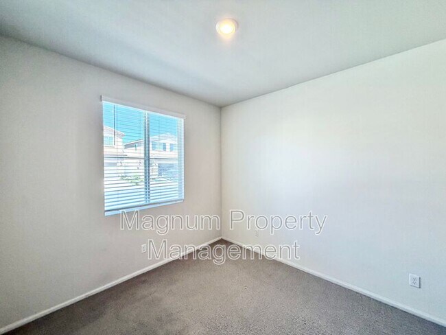 Building Photo - 36330 Albus Ave