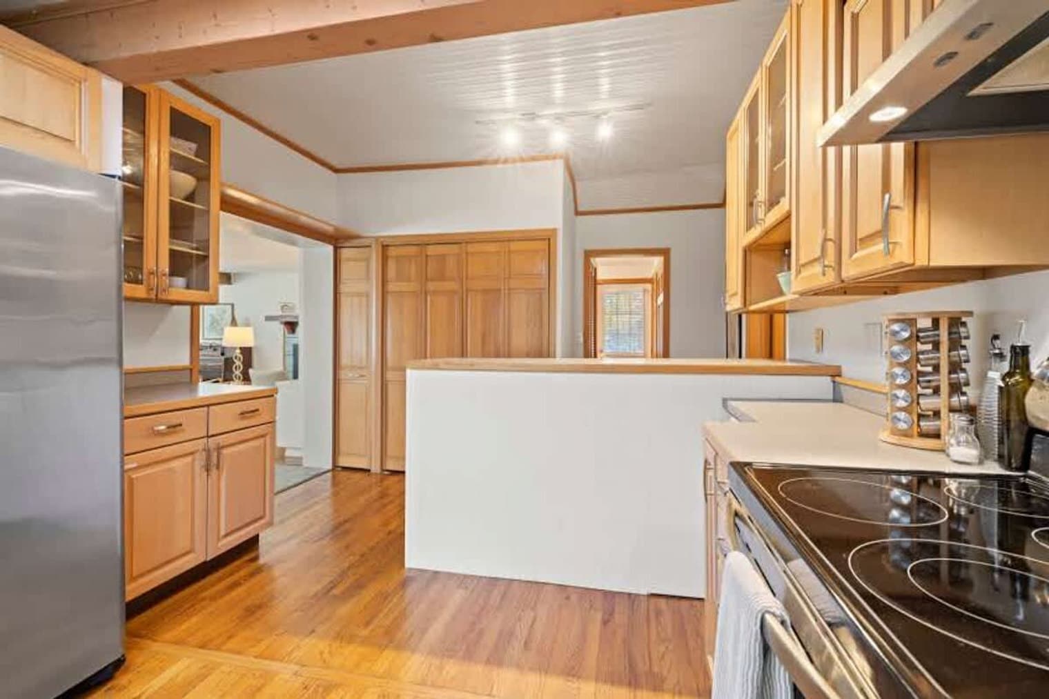 Building Photo - 90 Hidden Brook Dr