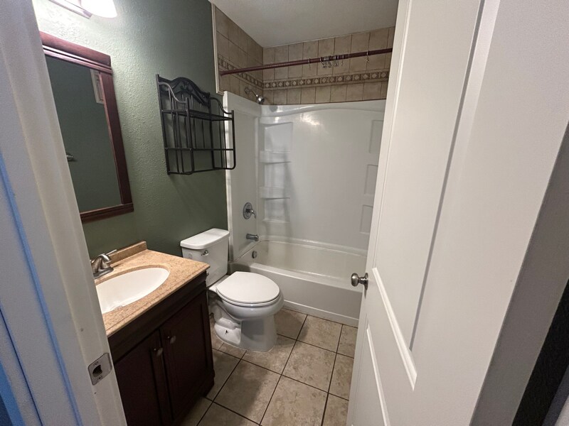 Building Photo - 3210 N Bald Eagle Dr