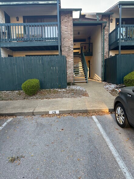 Building Photo - 2299 Scenic Hwy