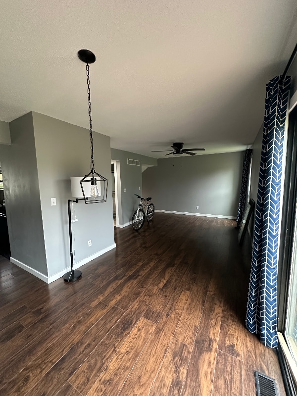 Building Photo - 2133 Quail Creek Dr