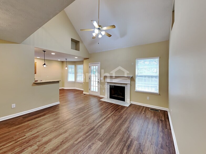 Building Photo - 1617 E Blairmont Dr