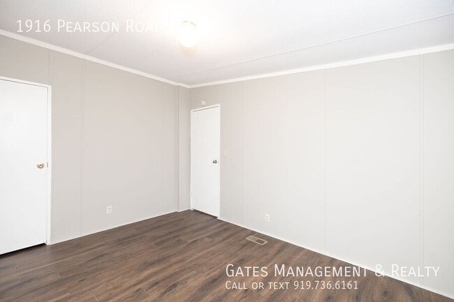 Building Photo - 1916 Pearson Rd